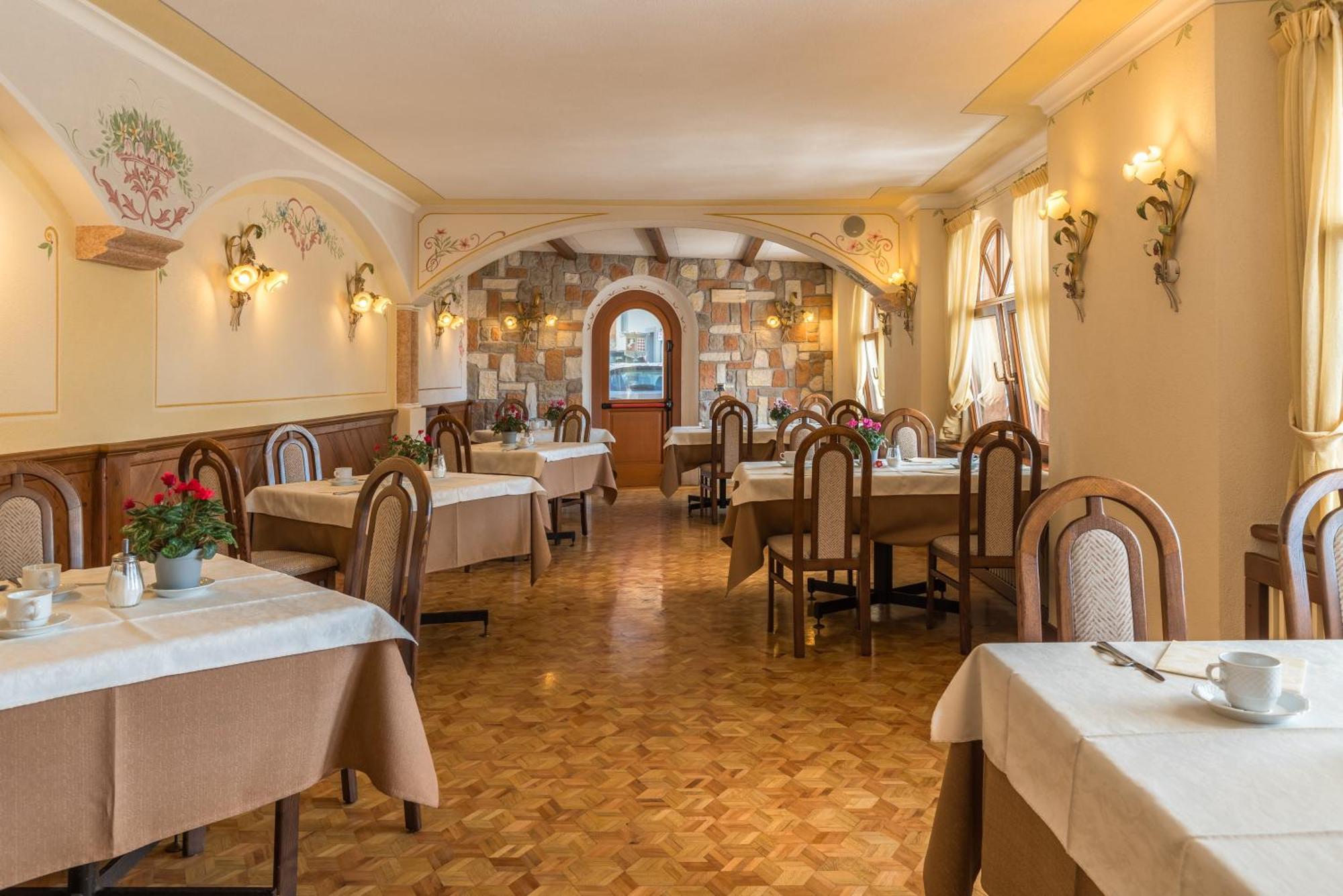 Hotel Opinione Dimora Storica San Lorenzo Dorsino Extérieur photo
