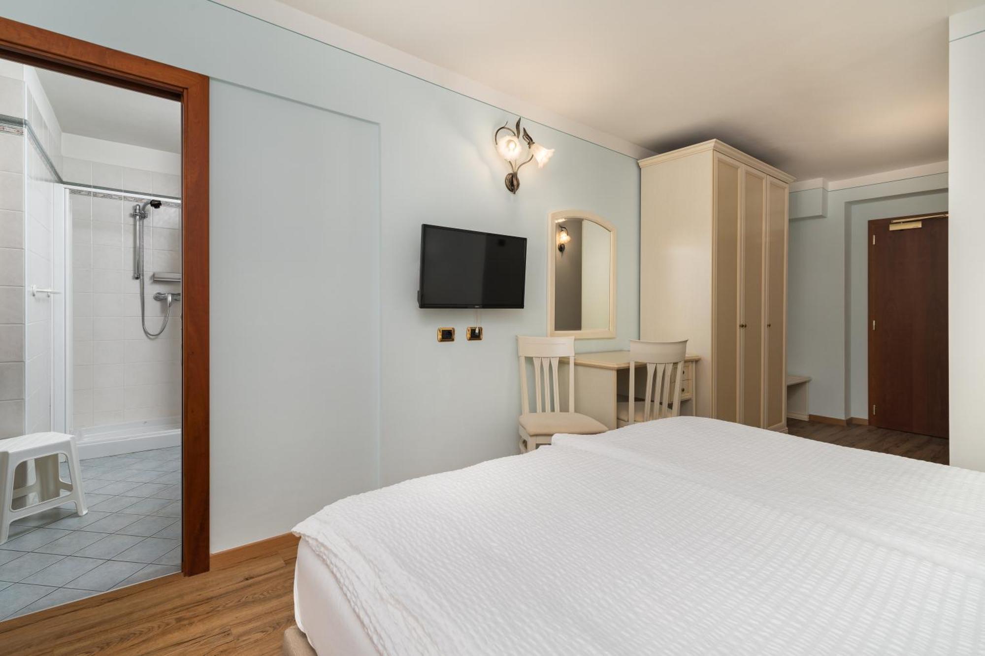 Hotel Opinione Dimora Storica San Lorenzo Dorsino Extérieur photo